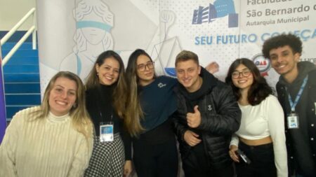 FDSBC apresenta oportunidades de carreira em evento para estudantes do Colégio Ábaco