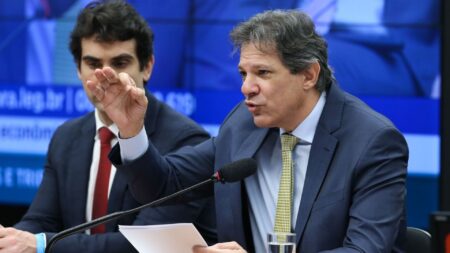 Haddad diz que novo arcabouço fiscal vai despolarizar o país