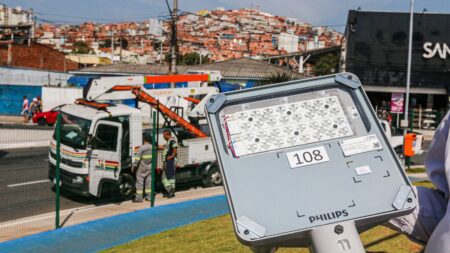 Programa Mais Luz chega na região do Montanhão em São Bernardo