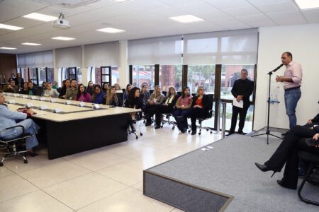 Auricchio empossa membros do Conselho de Educação e Conselho de Alimentação Escolar de São Caetano