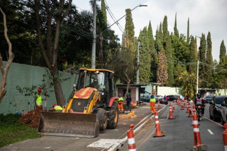 Auricchio assina ordem de serviço de novo conjunto viário do Bairro Mauá