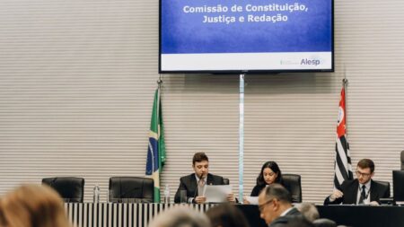 CCJR da Alesp aprova requerimento de Thiago Auricchio que pede ao STJ o cumprimento da pena de Robinho no Brasil