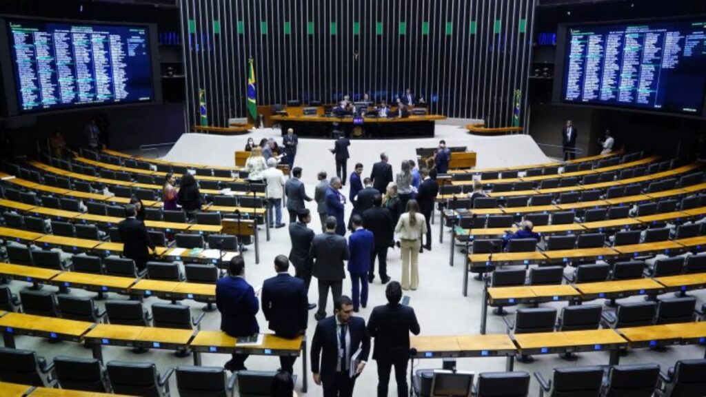 Câmara aprova programa Minha Casa, Minha Vida e MP segue para votação no Senado