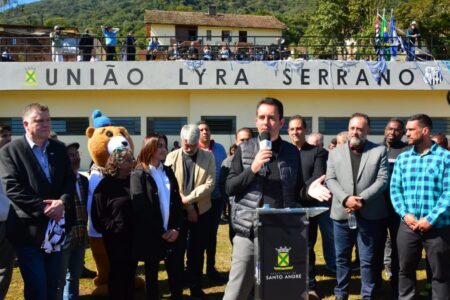 Primeiro campo de futebol do Brasil é entregue restaurado em Paranapiacaba