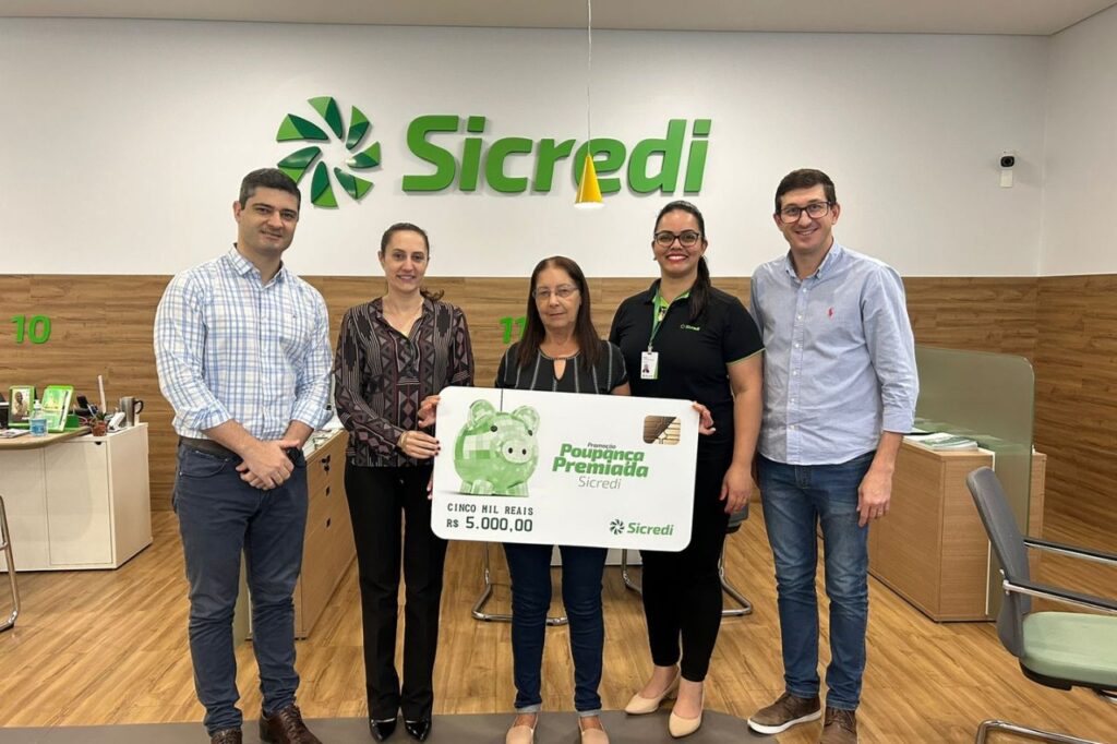 Sicredi Vale do Piquiri Abcd PRSP entrega oito premios da promocao Poupanca Premiada 1 1