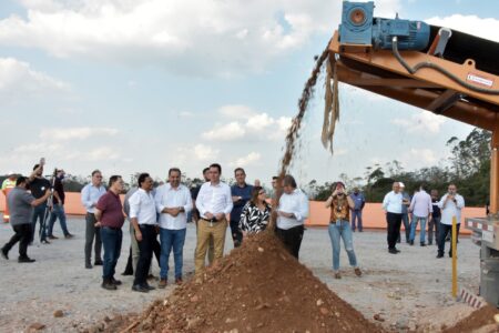 ABC inicia operação da Usina Móvel de Resíduos da Construção Civil