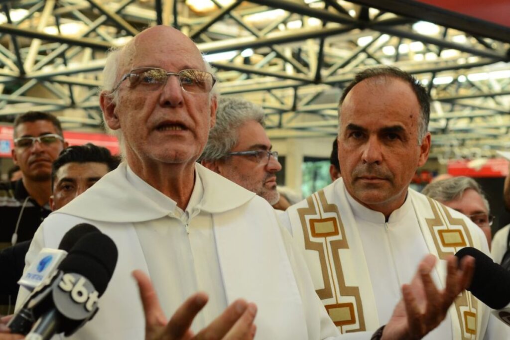 Direitos Humanos cobra apuração de ameaças ao padre Júlio Lancellotti