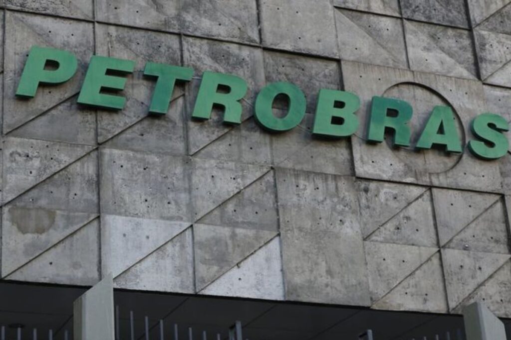 Petrobras reajusta preços da gasolina e do diesel para distribuidoras