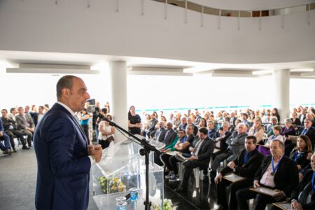 Prefeitura condecora personalidades de São Caetano com a Medalha Di Thiene