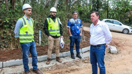 Prefeito Orlando Morando acompanha evolução nas obras de urbanização no Parque Imigrantes