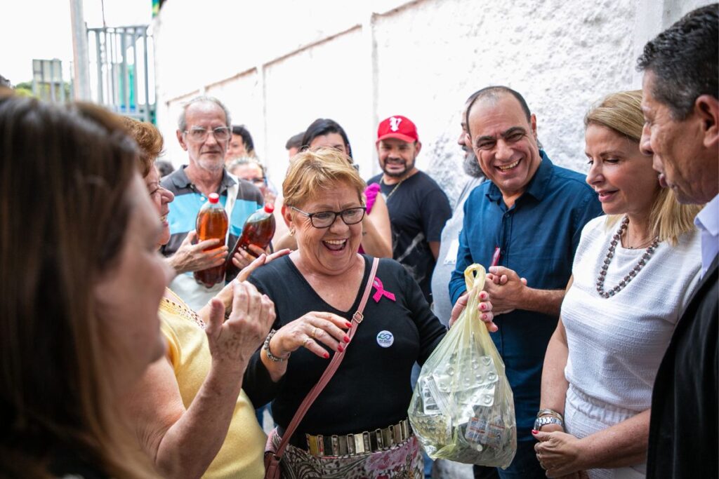 Auricchio lança o EcoTroca, programa que troca recicláveis por alimentos

