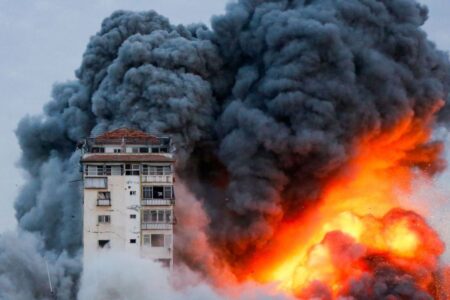 Brasileiros relatam apreensão em zona de conflito