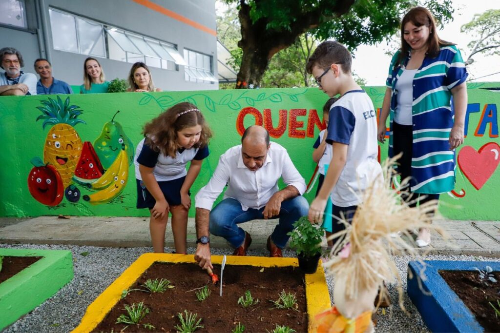 Auricchio lança ProNutri na EMEF Padre Luiz Capra