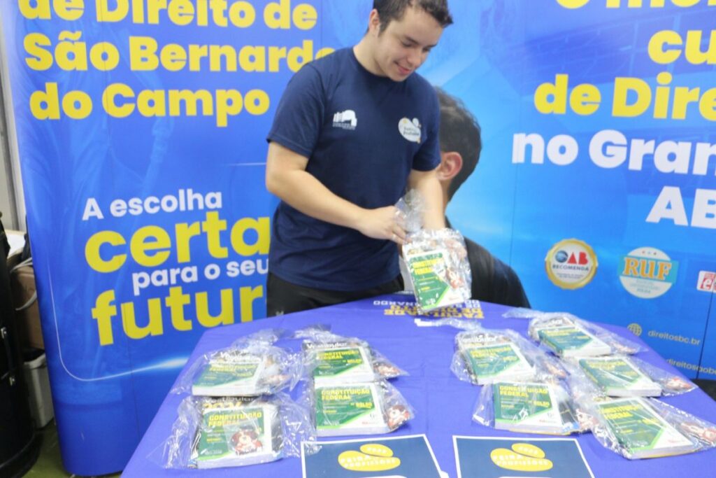 Direito São Bernardo participa com destaque da Feira de Profissões do SESI Santo André