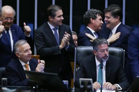 Câmara aprova reforma tributária em segundo turno