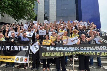 Mesmo com aprovação de reajuste linear, Polícia Federal quer retomar projeto de reestruturação em 2024 