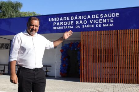 Prefeito Marcelo Oliveira entrega UBS Parque São Vicente reformada e ampliada