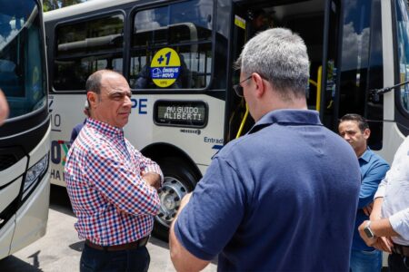 São Caetano renova frota do transporte municipal com seis ônibus 0 km, acessíveis, com ar-condicionado e wi-fi