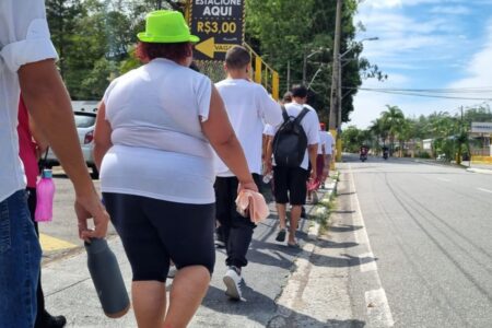 Janeiro Branco CAPS de Ribeirão Pires promove caminhada em prol do bem-estar e à saúde mental