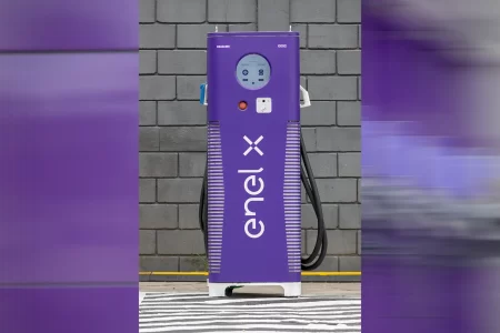 Enel X inaugura seu primeiro hub de recarga para carros eletricos no SP Market3