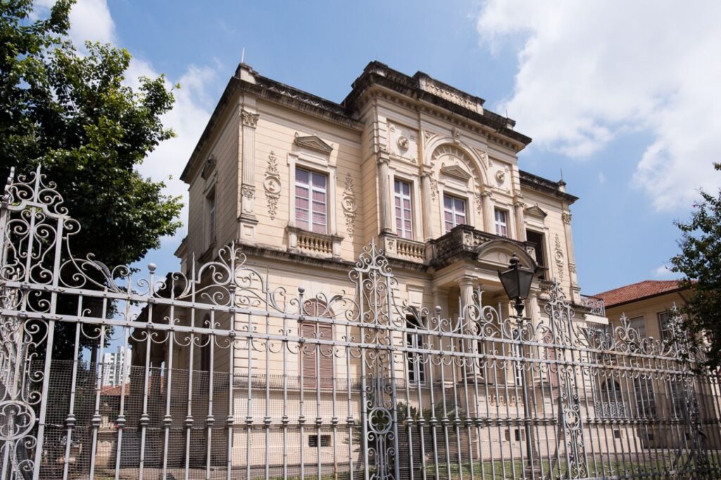 Museu da Energia de São Paulo conta a história da luz elétrica em exposição