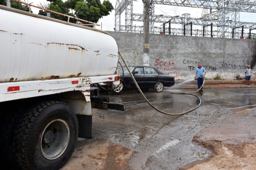 Santo André realiza obras para canalizar Córrego Utinga e recuperar rua que estava fechada