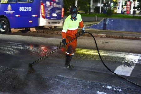 Santo André realiza recapeamento asfáltico de 6,7 quilômetros da Rua Oratório