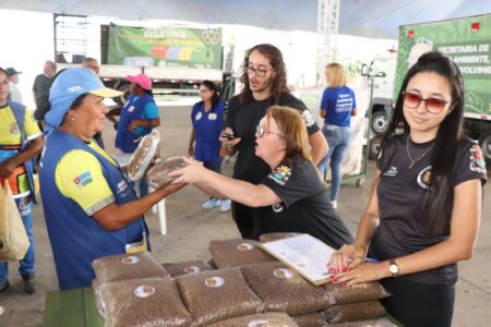 Ribeirão Pires lança ‘Tigela Cheia’, programa que alia reciclagem e alimentação para pets