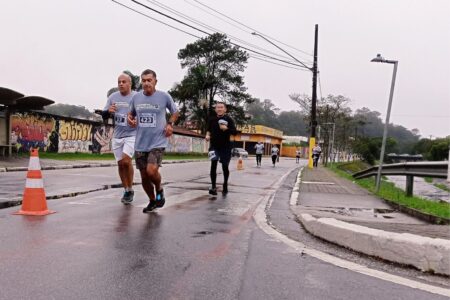 Mesmo sob frio e chuva, Corrida e Caminhada Mulher Determinada movimentou Ribeirão Pires