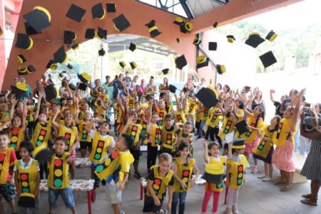 Prefeitura de Ribeirão Pires forma 190 alunos no projeto “Brincando de Trânsito”