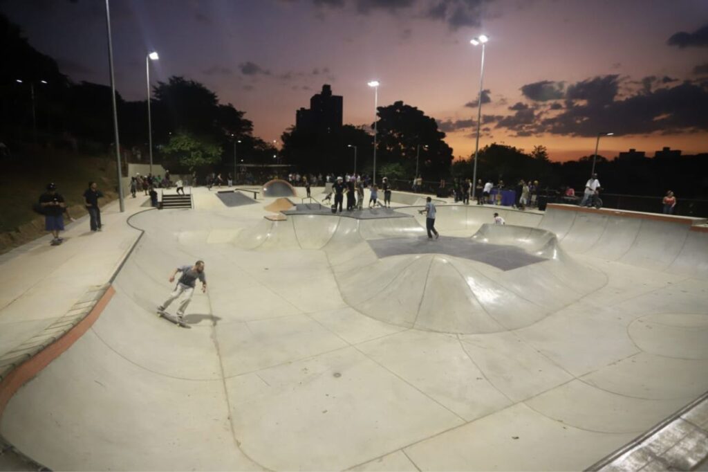 Santo André inaugura parque na Vila Valparaíso com moderna pista de skate