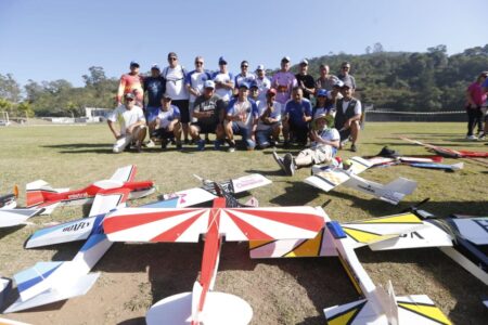 1º Campeonato de Aeromodelismo de Ribeirão Pires encanta visitantes