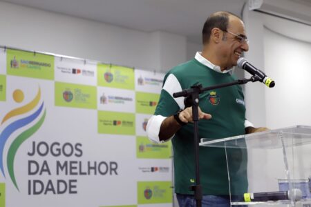 Auricchio recebe atletas de São Caetano que vão disputar os Jogos da Melhor Idade