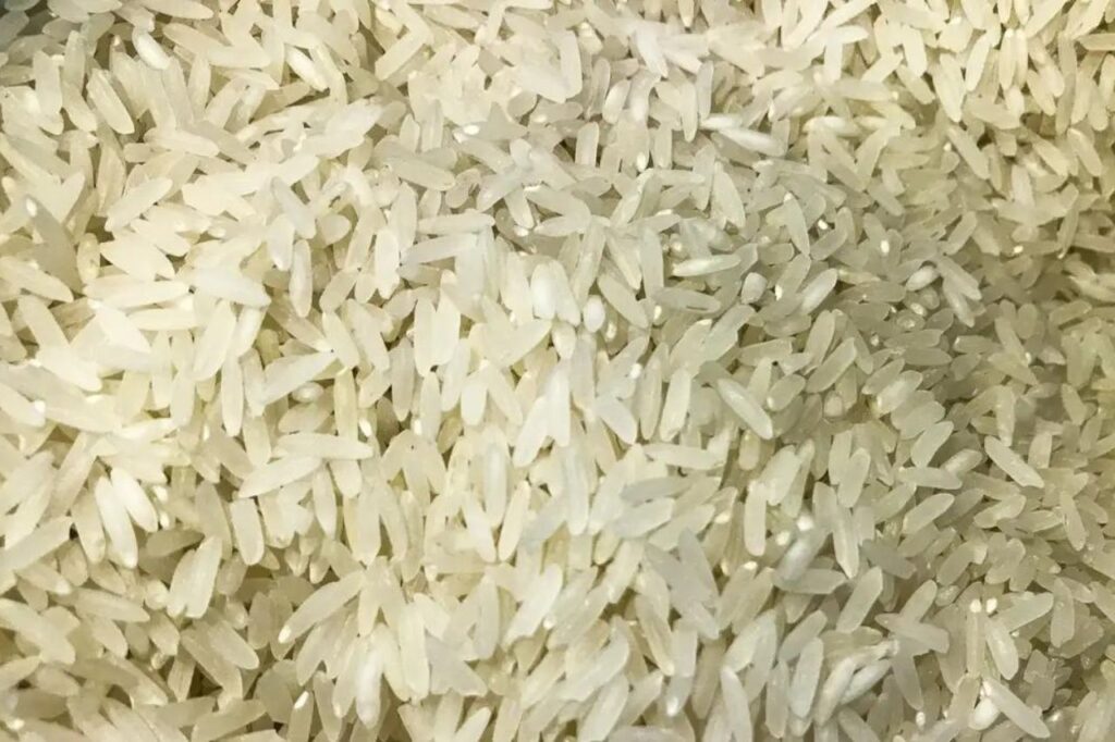 Conab compra 263,3 mil toneladas de arroz importado em leilão