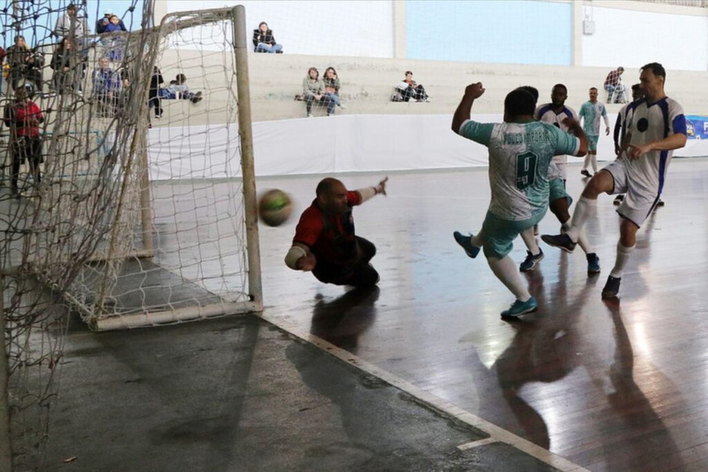 Duas partidas definem os finalistas da Copa Diadema de Futsal neste domingo