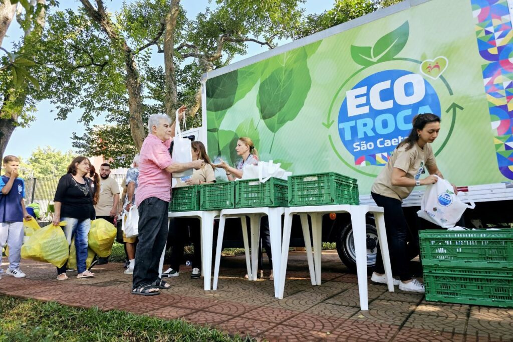 EcoTroca, no Bairro Boa Vista, ultrapassa 9,5 toneladas de alimentos não perecíveis entregues a moradores