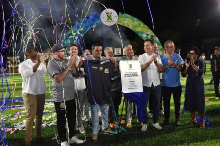 Jardim Santo Antônio festeja inauguração da praça de esportes do Alvi-Negro