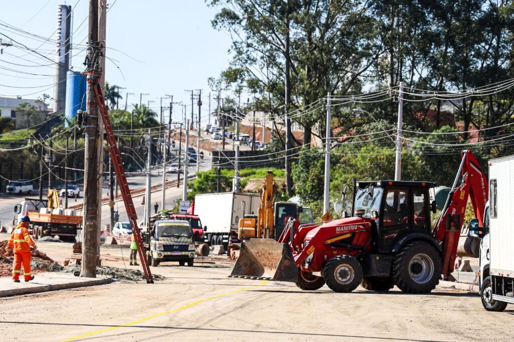 Obras da Estrada Samuel Aizemberg atingem 80% de execução em São Bernardo