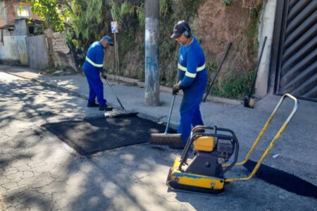 Prefeitura de Ribeirão Pires leva manutenção de vias do Jardim Caçula