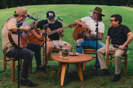 Rionegro e Solimões e Emílio e Eduardo divulgam projeto completo com modões e grandes clássicos da música sertaneja