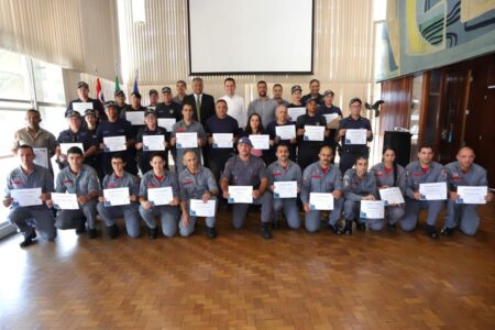 Santo André homenageia envolvidos no resgate de jovem na região do Parque Guaraciaba