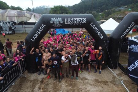 Baixa temperatura térmica, lama e superação marcaram Bronkos Race – corrida de obstáculos em Ribeirão Pires