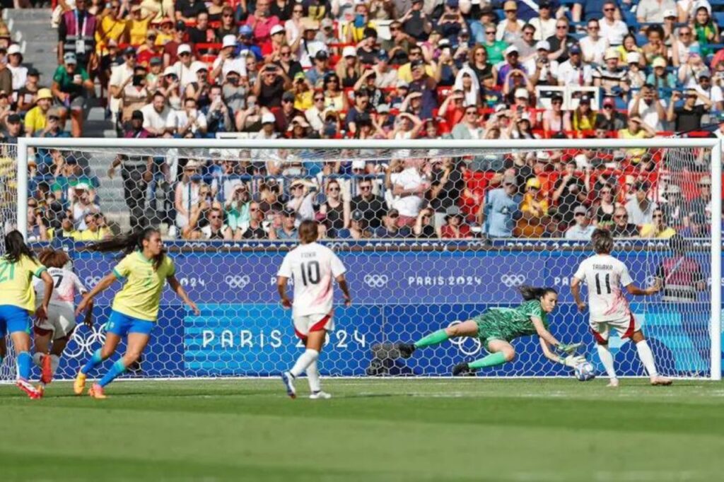 Brasil sofre virada do Japão nos últimos minutos e perde a primeira no futebol feminino