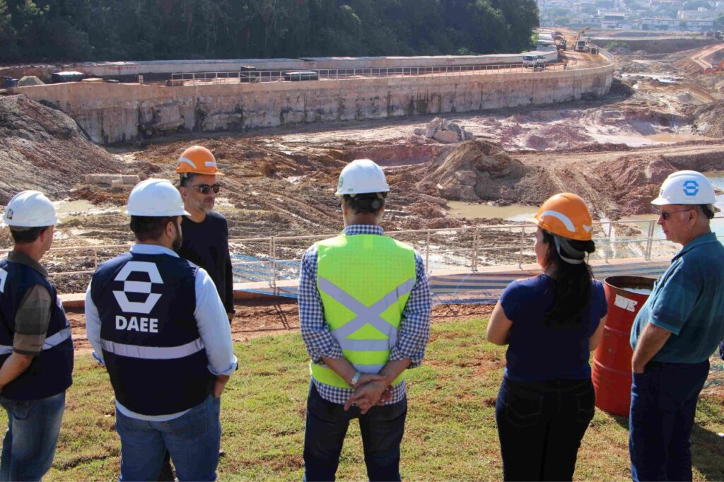 Consórcio ABC vistoria obras do Piscinão Jaboticabal