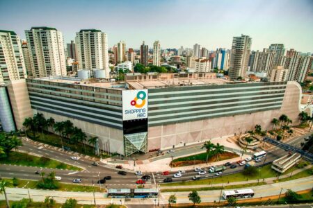 Grupo AD e Shopping ABC inovam na 7ª edição da liquidação Julho Black Brasil, com a participação inédita de Pablo Spyer