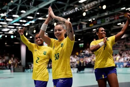 Handebol Brasil estreia em Paris com vitória impecável contra Espanha