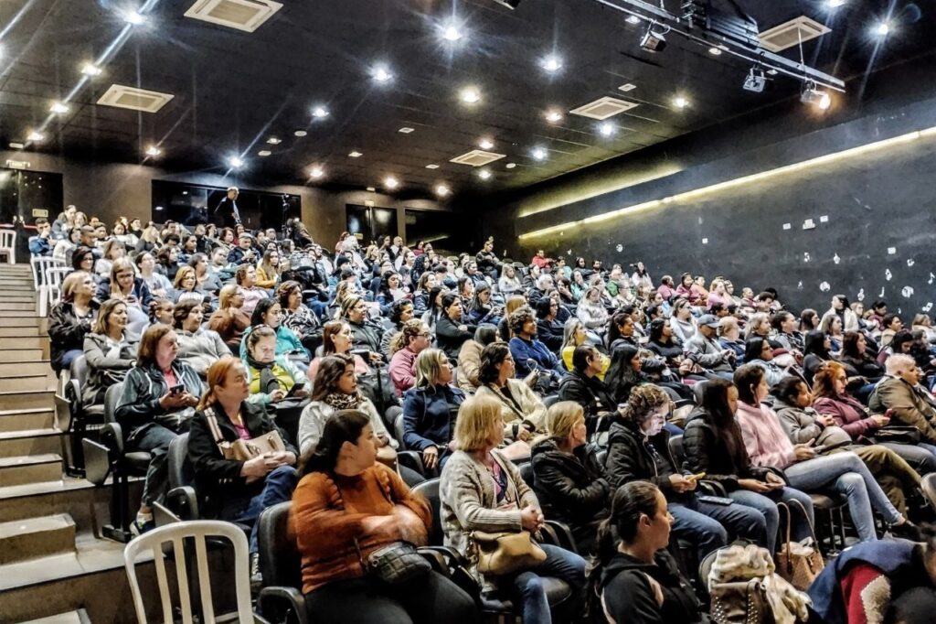 Prefeitura de São Caetano capacita 4 mil profissionais da Educação