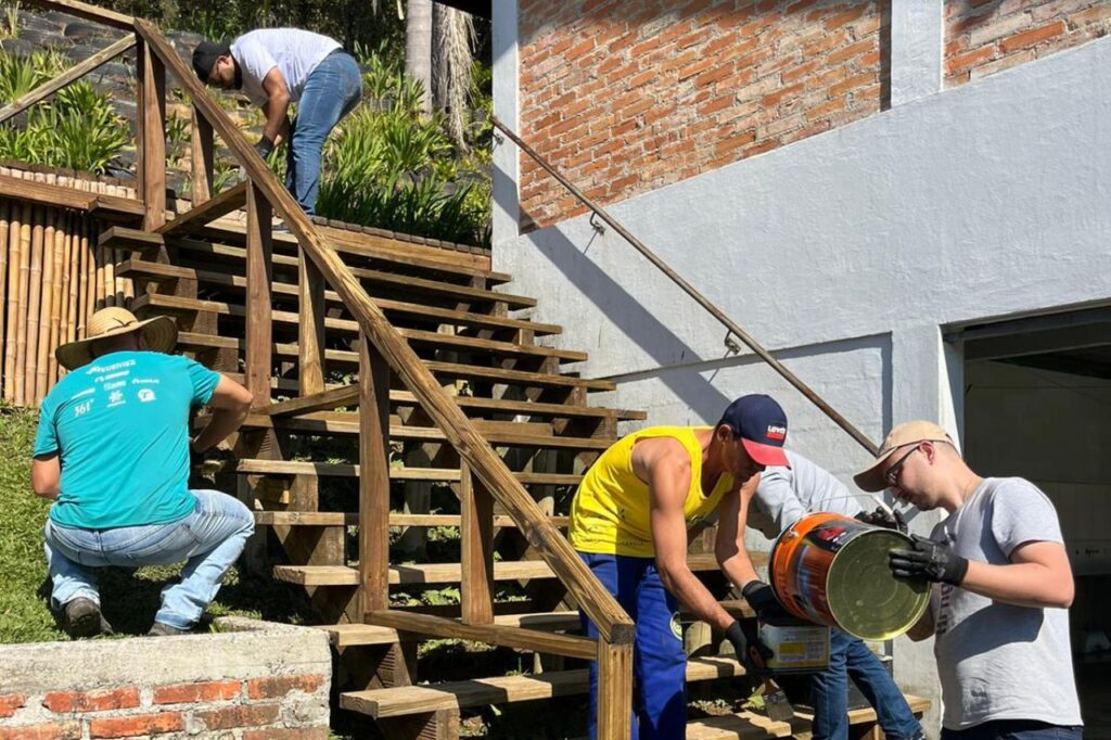 Dia C Sicredi impacta mais de 465 mil pessoas com ações de voluntariado no Paraná, São Paulo e Rio de Janeiro