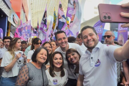 Gilvan mostra força e leva mais de 1.000 mulheres para caminhada na Oliveira Lima