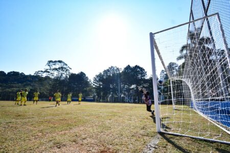 Prefeitura de Sao Bernardo conclui modernizacao do Campo de Futebol do Bairro dos Finco